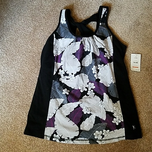Danskin Now Tops - Nwt tank with bra. Activewear 1X 16w